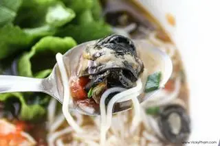 Hình ảnh Bún ốc bò - rau cần(cải)