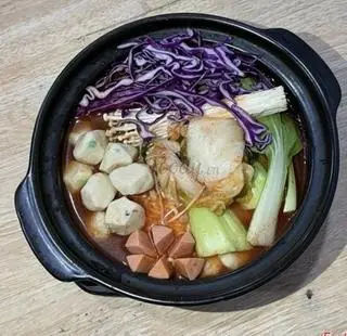Hình ảnh mỳ cay kim chi xúc xích