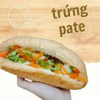 Hình ảnh Bánh mì pate TRỨNG