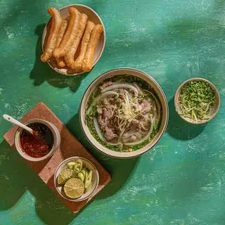 Hình ảnh Phở bò tái lăn
