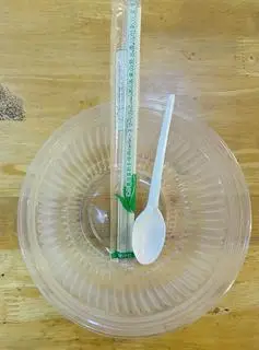 Hình ảnh Tô, đũa muỗng