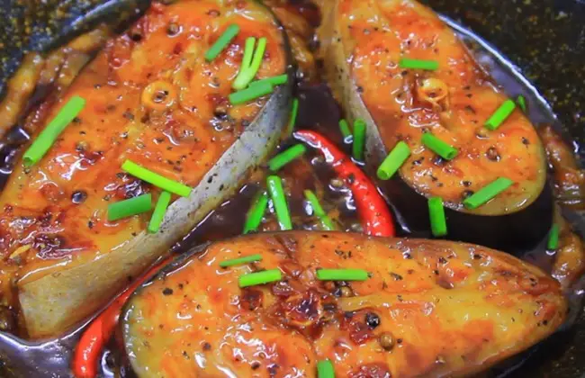 Hình ảnh Cơm cá hú kho tiêu 