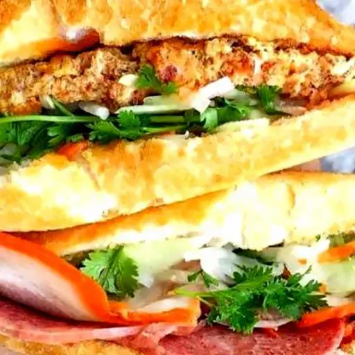 Hình ảnh Bánh mì pate trứng 