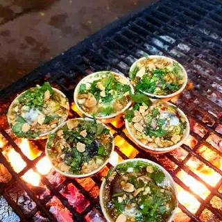 Hình ảnh Hột vịt lộn nướng muối ớt
