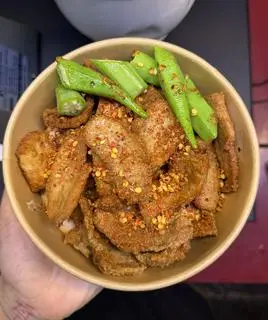 Hình ảnh VÚ HEO chiên LẮC MUỐI