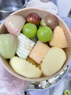 Hình ảnh COMBO TRÁI CÂY MIX HEALTHY GIẢM CÂN TÁO- ỔI -DƯA LƯỚI)