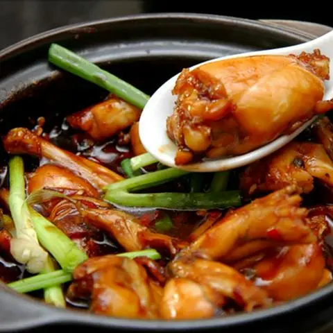 Hình ảnh Ếch thêm 2 con