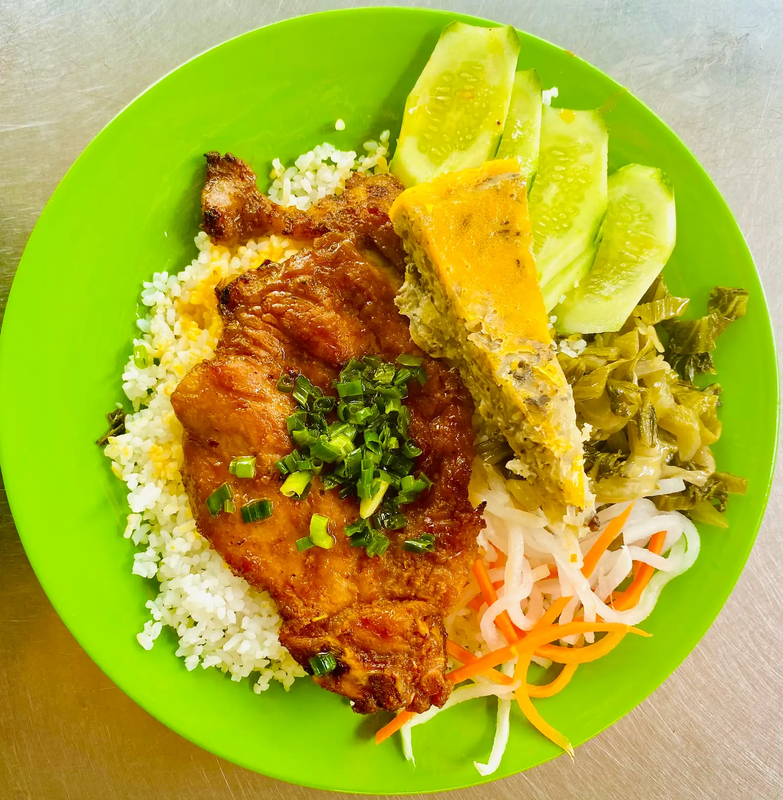 Hình ảnh Cơm Tấm Sườn Chả