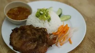 Hình ảnh Cơm tấm sườn nướng mật ong