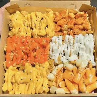 Hình ảnh Box gà 6 vị - tokbokki