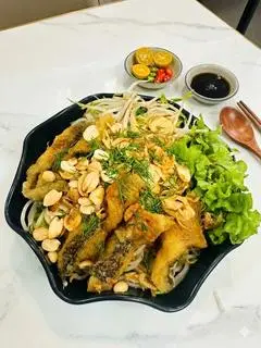 Hình ảnh Bún cá trộn+ chả cá
