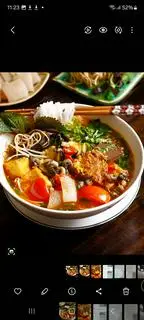 Hình ảnh Canh bún cua ốc thịt chả