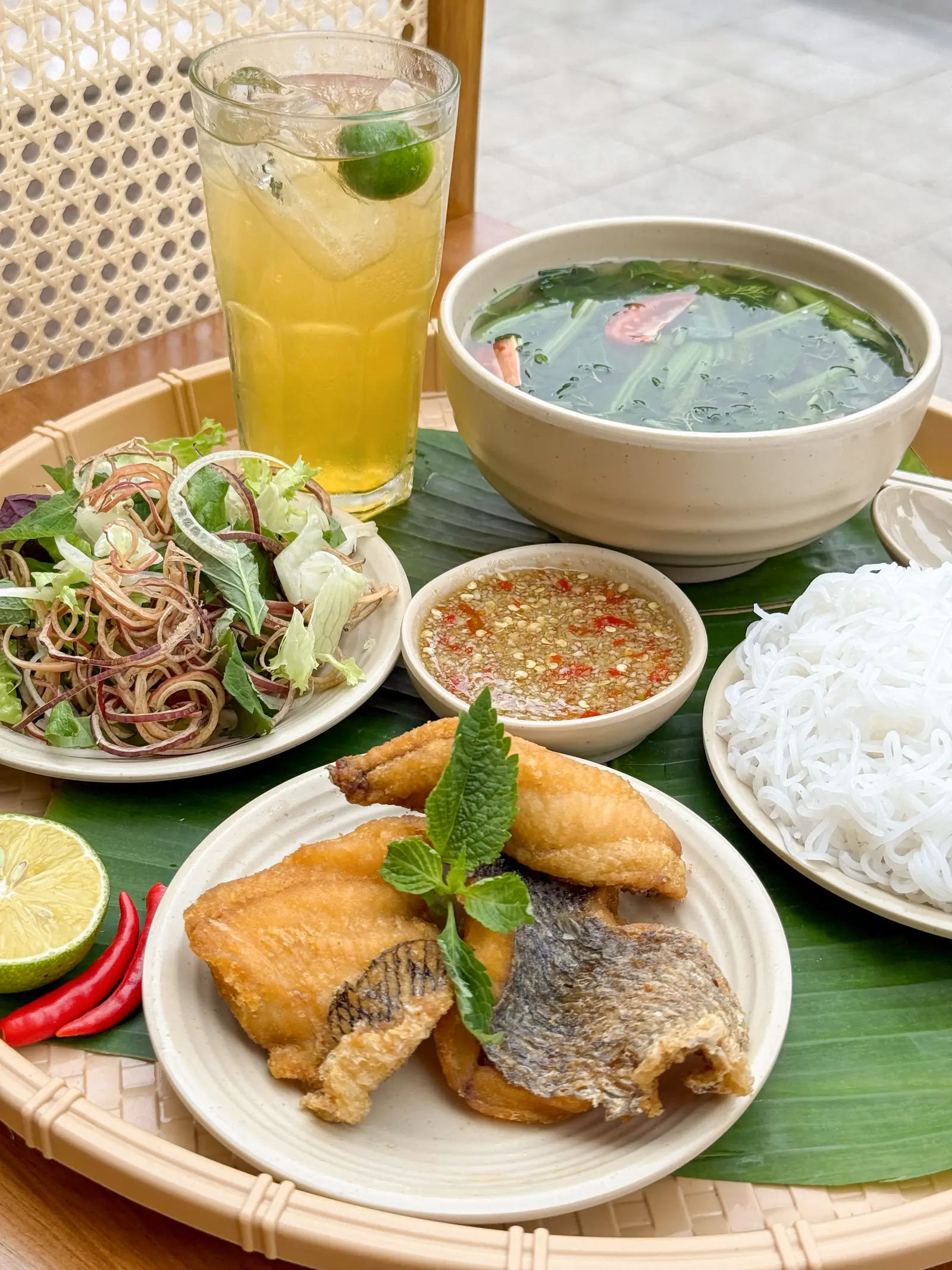 Hình ảnh Bún cá chấm( Giá bao gồm 4,5% VAT) 