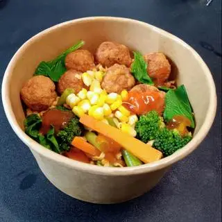 Hình ảnh Mì trộn cá viên chiên