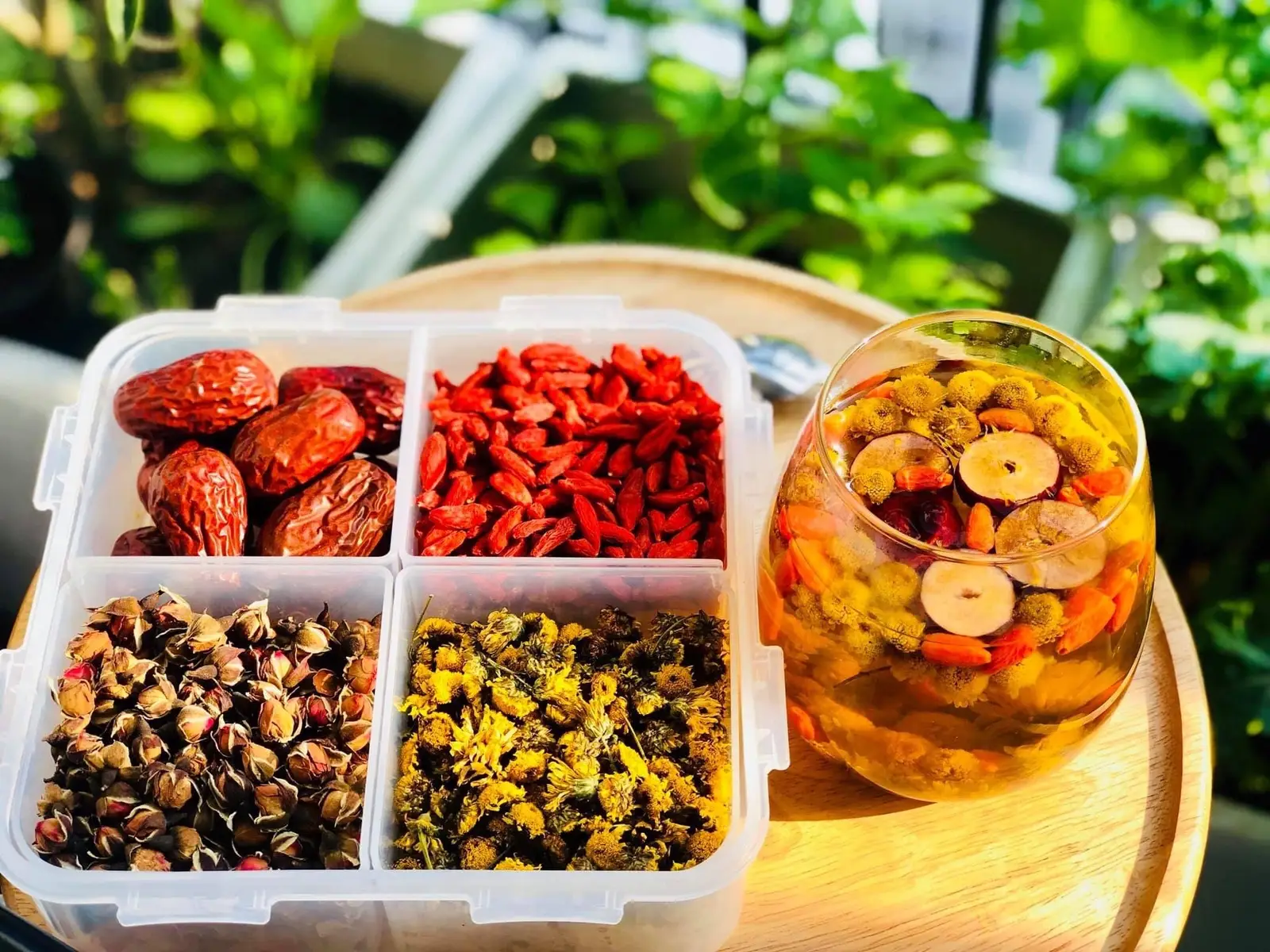 Hình ảnh Trà hoa cúc táo đỏ Hải Phòng