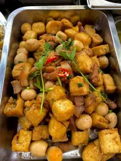 Hình ảnh Thịt ba chỉ kho đậu hủ