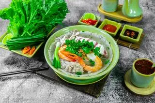 Hình ảnh Hủ tiếu chả cá hải sản
