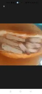 Hình ảnh bánh mì heo quay chả cá 