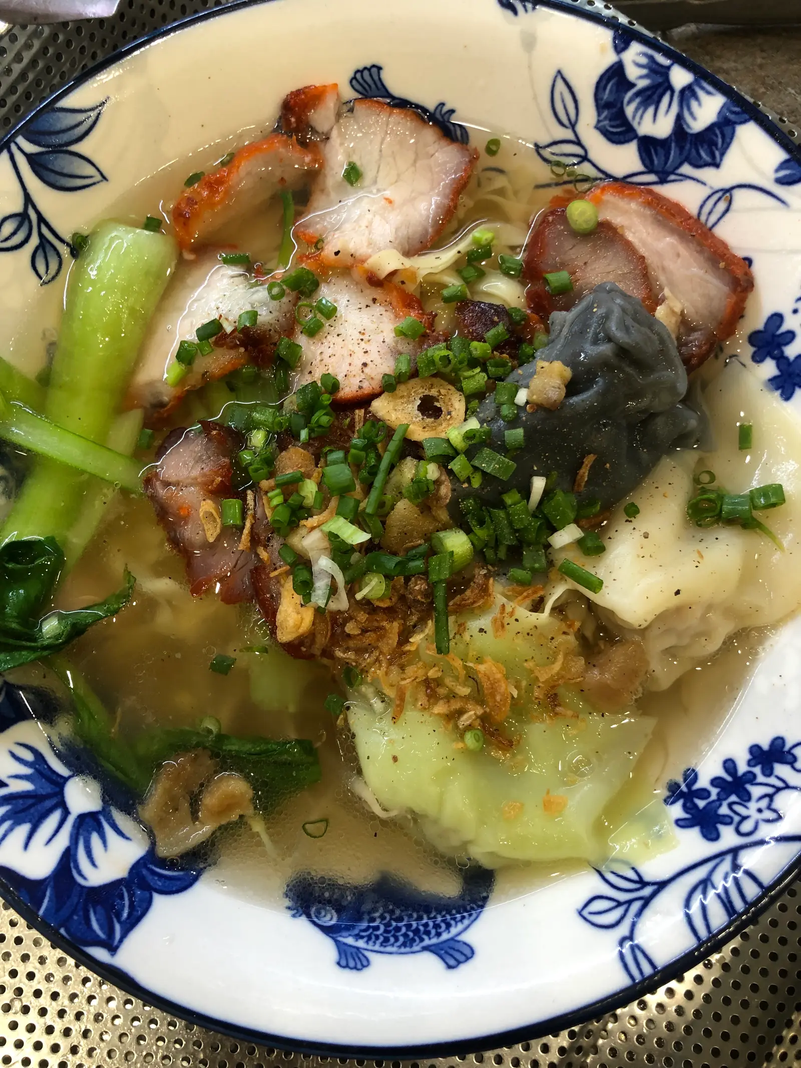 Hình ảnh Mì tàu hoành thánh xá xíu 