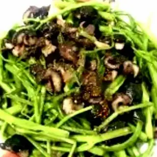 Hình ảnh Nấm biển xào rau muống