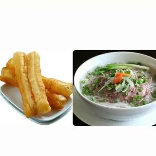 Hình ảnh phở tái kèm quẩy