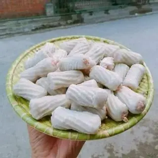 Hình ảnh chả mực xoắn ống thả lẩu 