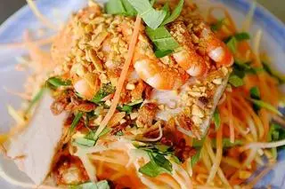 Hình ảnh Gỏi đu đủ tôm thịt 