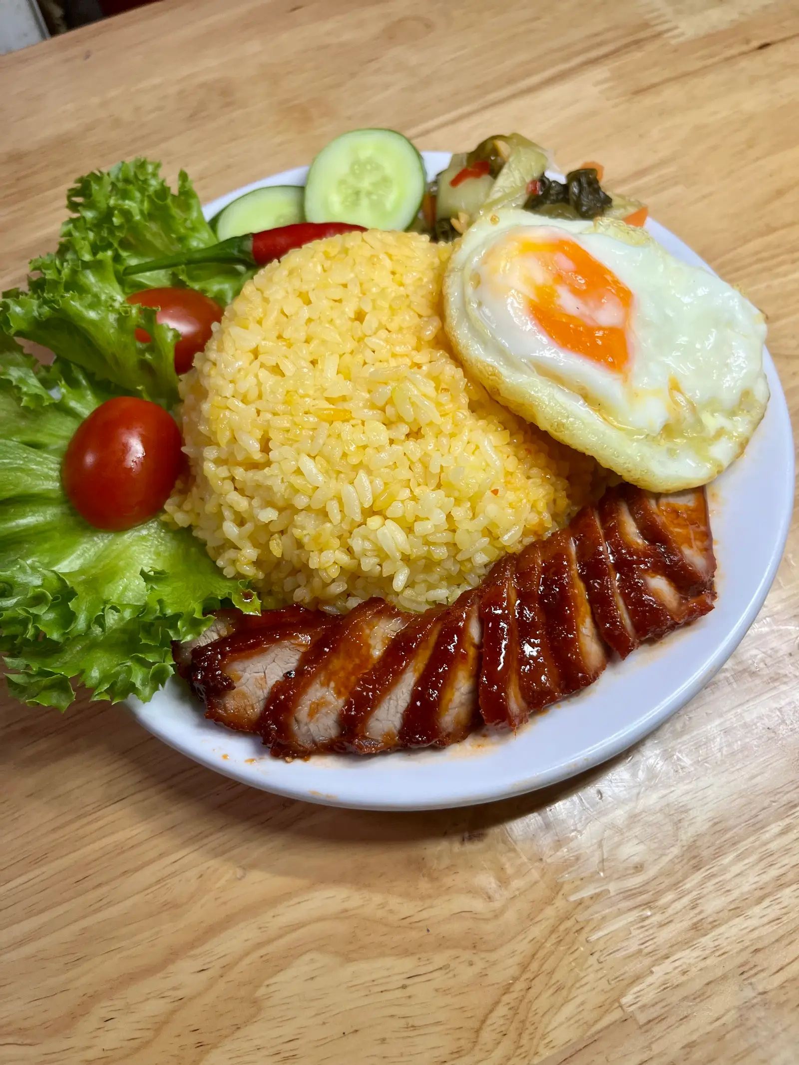Hình ảnh Cơm xá xíu - tặng trứng