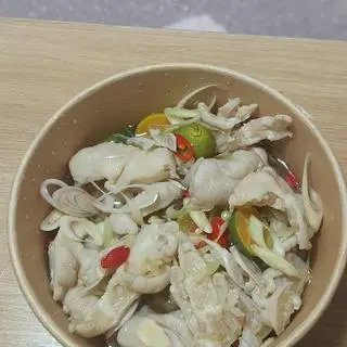 Hình ảnh Chân Gà Rút Xương Ngâm xả Tắc ( 6-8 Chân)