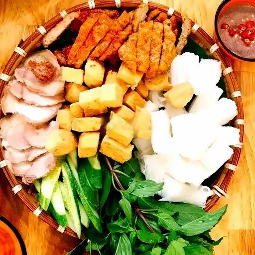 Hình ảnh Bún đậu chả cua