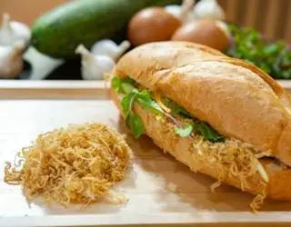 Hình ảnh Bánh Mì Pate Ruốc