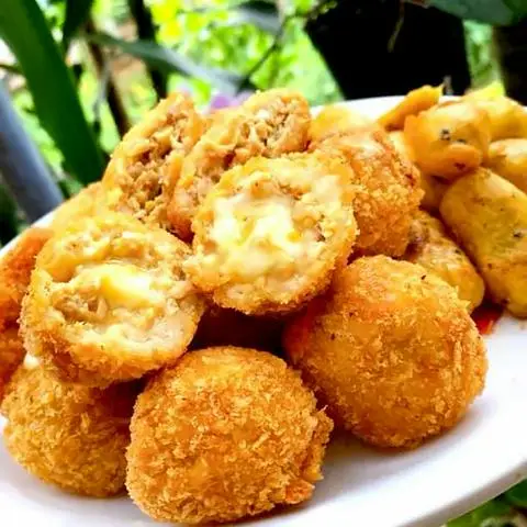 Hình ảnh Bánh gà phomai 5 bánh
