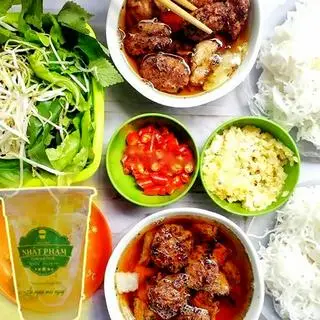 Hình ảnh 1 bún chả lẫn + 1 trà quất tươi