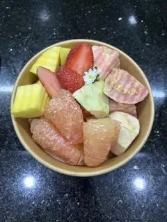 Hình ảnh Hộp Trái Cây Chua Chua