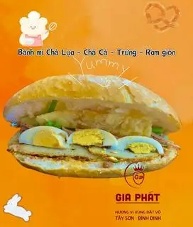 Hình ảnh Bánh mì chả lụa - chả cá - trứng