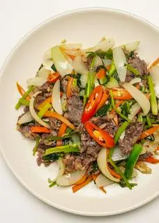 Hình ảnh Bò xào củ hành