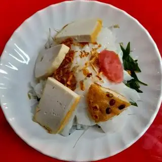 Hình ảnh Bánh ướt nóng đầy đủ