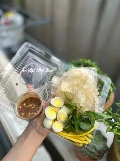 Hình ảnh Bánh tráng chấm cô gánh 