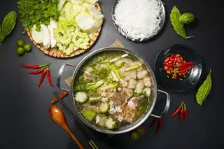 Hình ảnh Lẩu thác lác sườn sụn