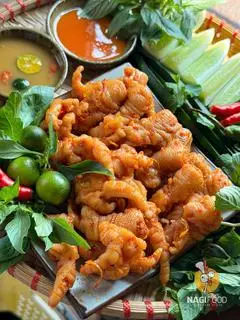 Hình ảnh Chân gà sốt sa tế sò điệp size lớn