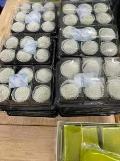 Hình ảnh mochi cốm/1 hộp 6 cái