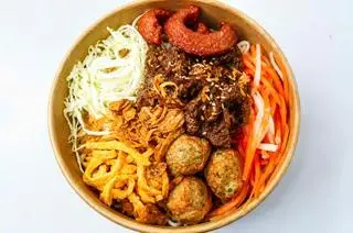 Hình ảnh Miến trộn bò xúc xích
