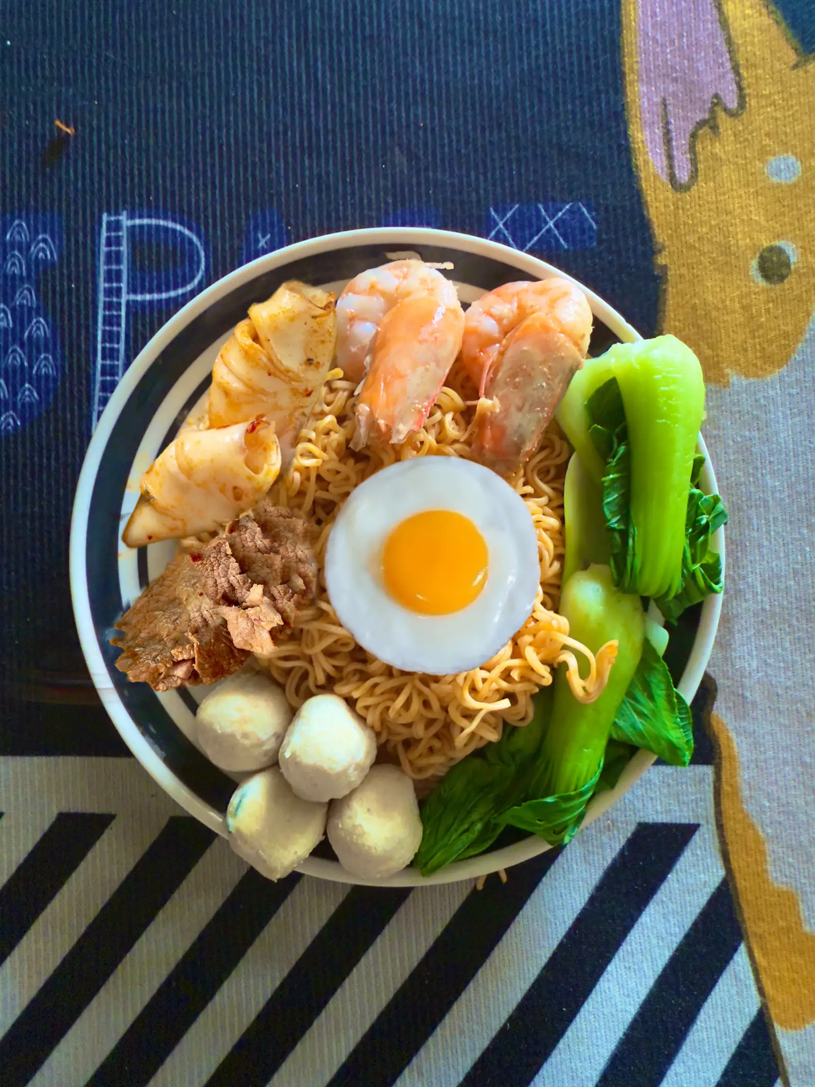 Hình ảnh Mì trộn thập cẩm TẶNG  NƯỚC
