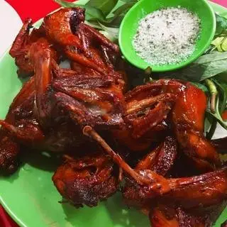Hình ảnh Cút chiên bơ _2 con