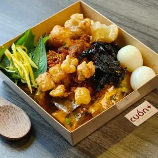 Hình ảnh Bánh tráng cuốn trộn đặc biệt