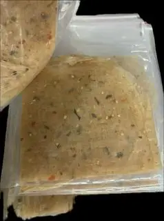 Hình ảnh Bánh tráng hành ớt vị me