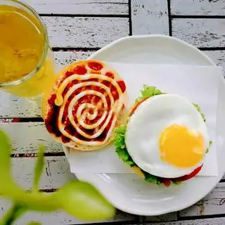 Hình ảnh Burger trứng sốt Burger House