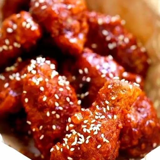 Hình ảnh Cơm gà viên sốt thái