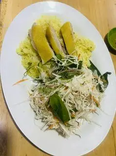 Hình ảnh Cơm gà chặt
