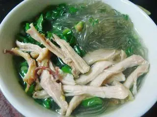 Hình ảnh Miến Gà Má Đùi (mềm) 